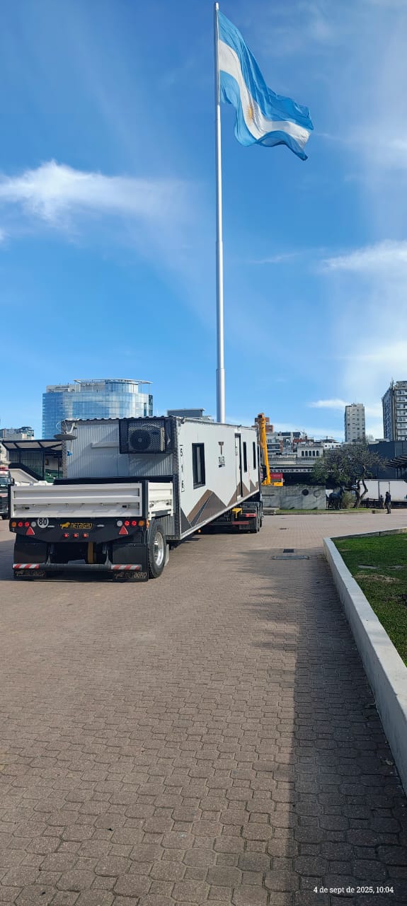Trailer 516 — Monumento Bandera