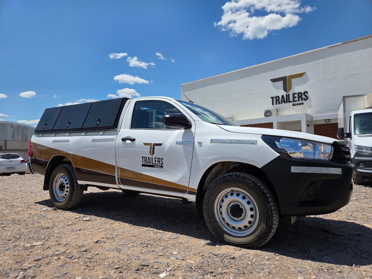 Hilux taller móvil
