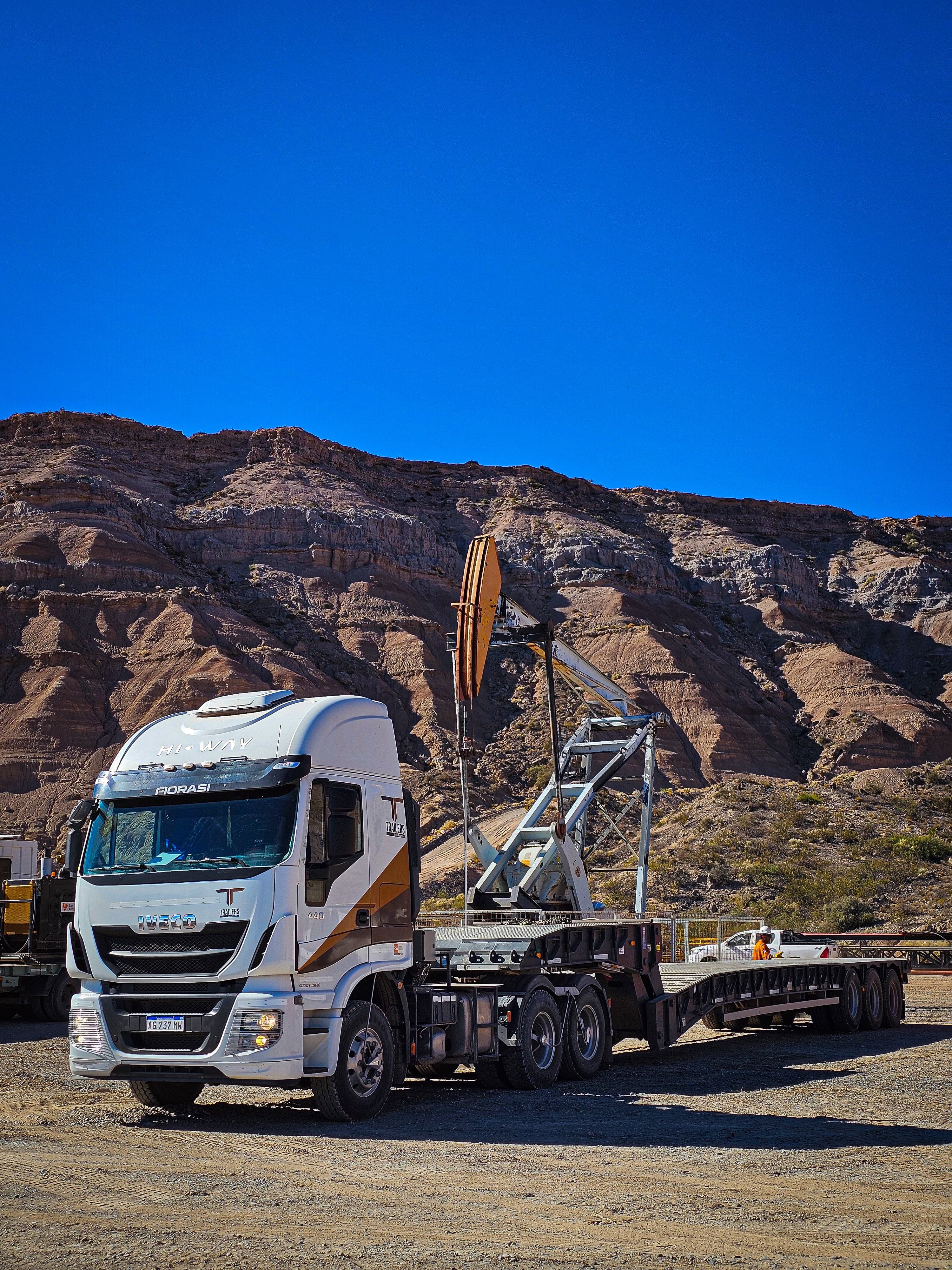 IVECO con hidrogrúa — Patagonia